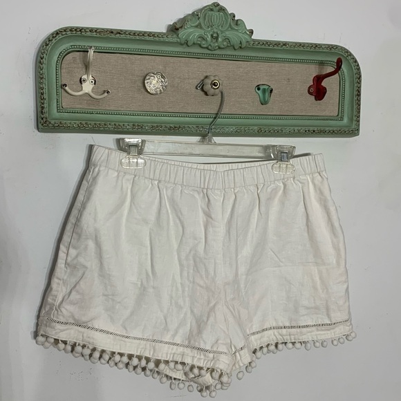 Very Truly Yours White boho Pompom shorts linen cotton large - Picture 1 of 5